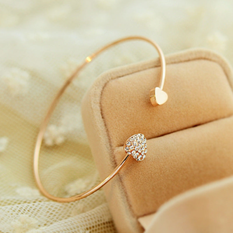 Wholesale Korean Style Double Heart Rhinestone Open Cuff Gold Plated Bracelet Fashion Jewelry Accessory