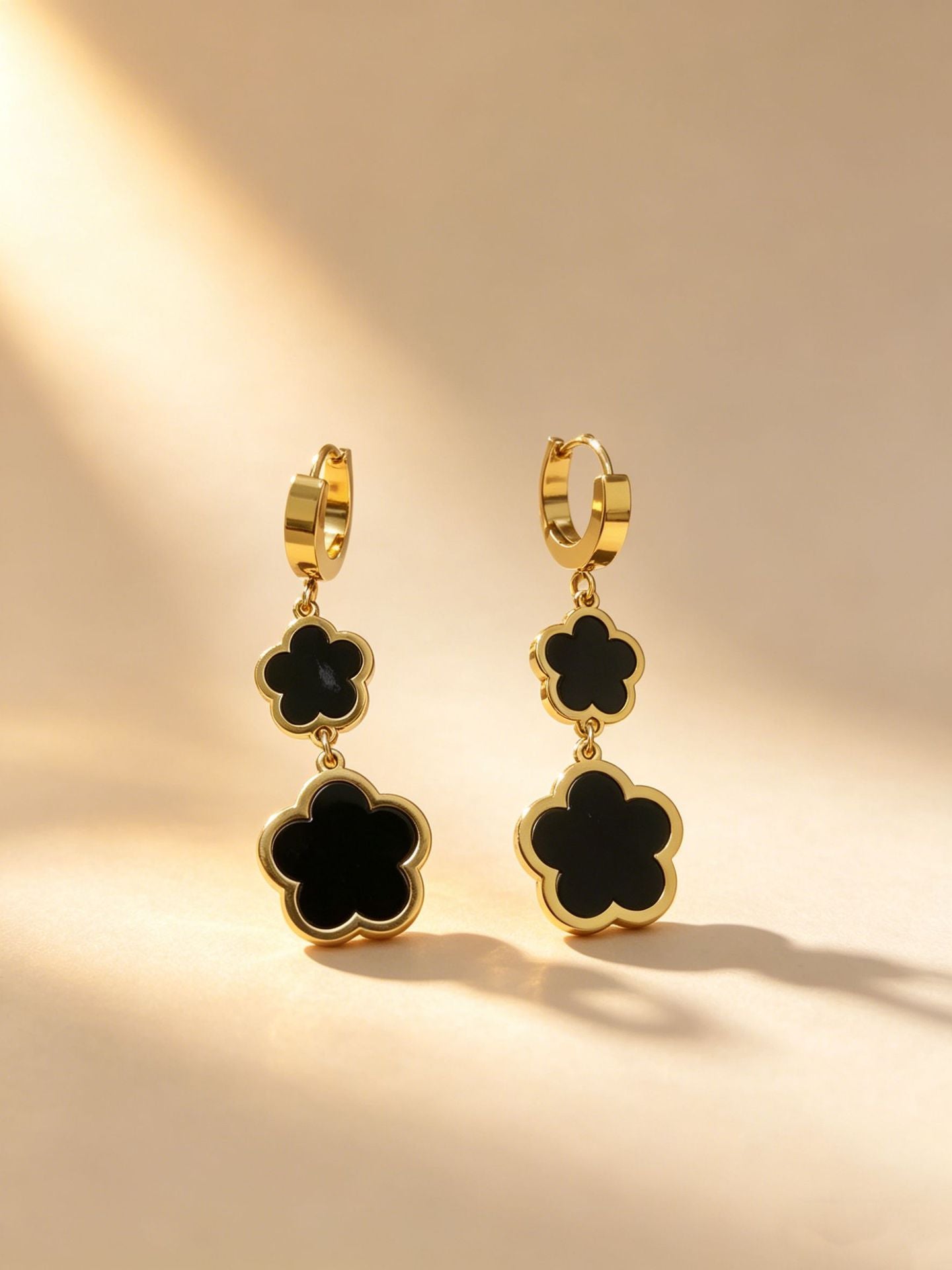 Wholesale Stainless Steel White Gold Five-Leaf Flower Earrings Minimalist Chic Jewelry Accessory