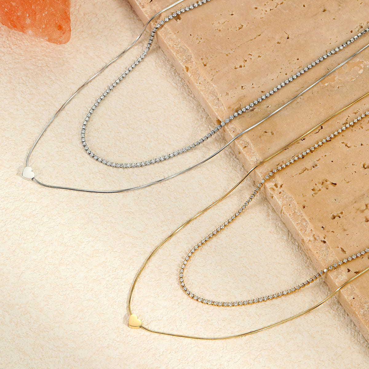 Wholesale Stainless steel Clavicle Chain Plated with 18K Gold Heart-shaped Necklace