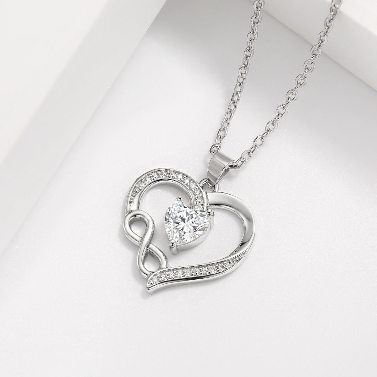 Wholesale Trendy Love Heart Layering Necklace,  Elegant O-Chain Design,  Fashion Jewelry Accessory for Women