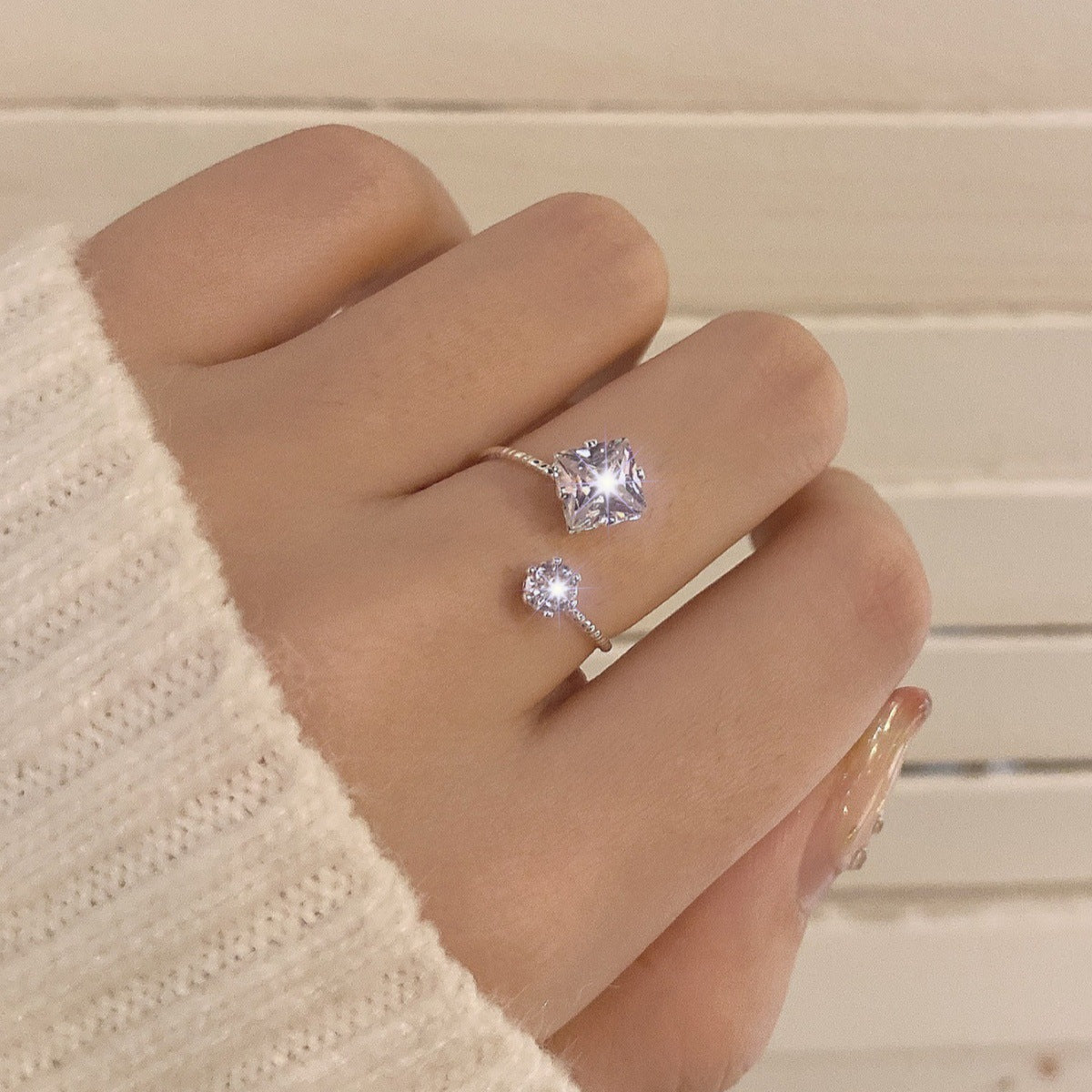Wholesale Light Luxury Shiny Rhinestone Opening Adjusting Ring