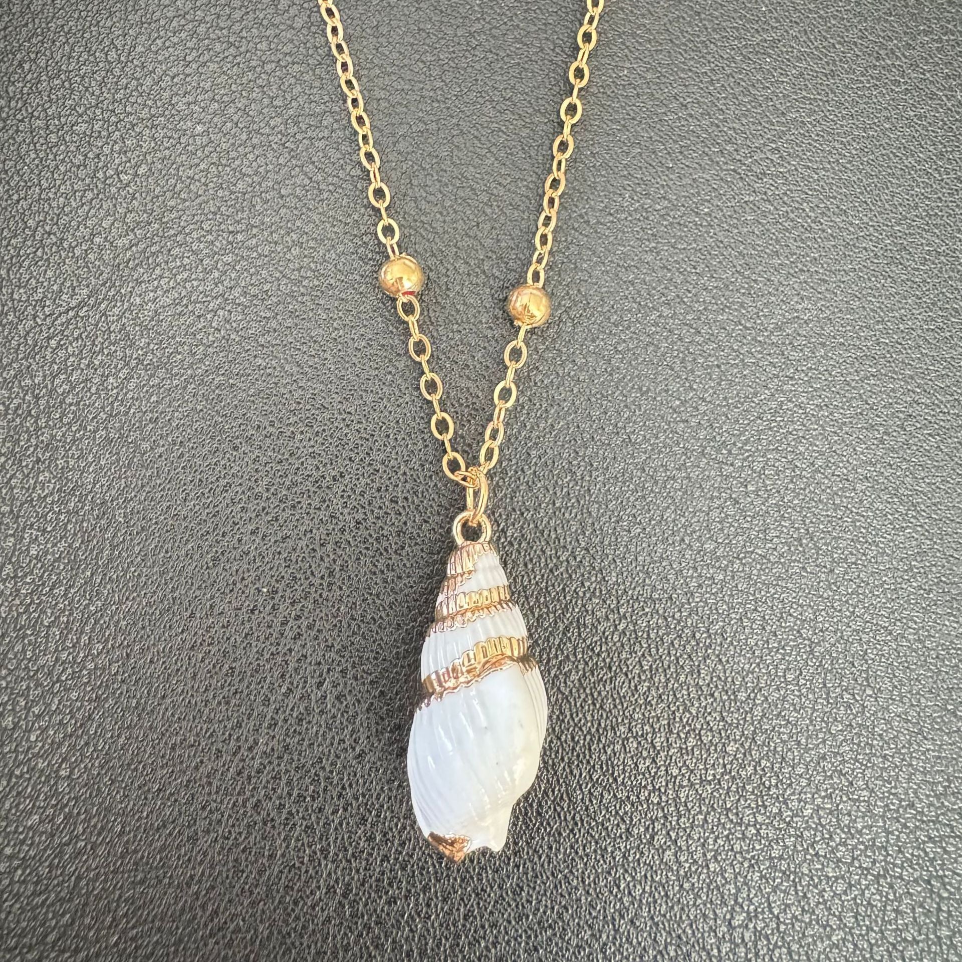Wholesale Conch Bead Necklace Natural Shell  Beach Natural Necklace