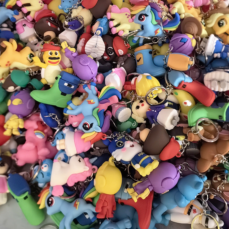 Wholesale Cute cartoon silicone keychain