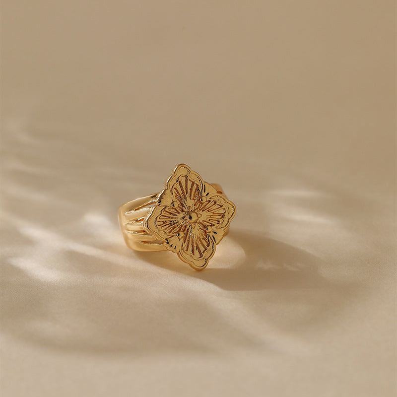 Wholesale Geometric Irregular Diamond Design Carved Classical Style Elegant Ring