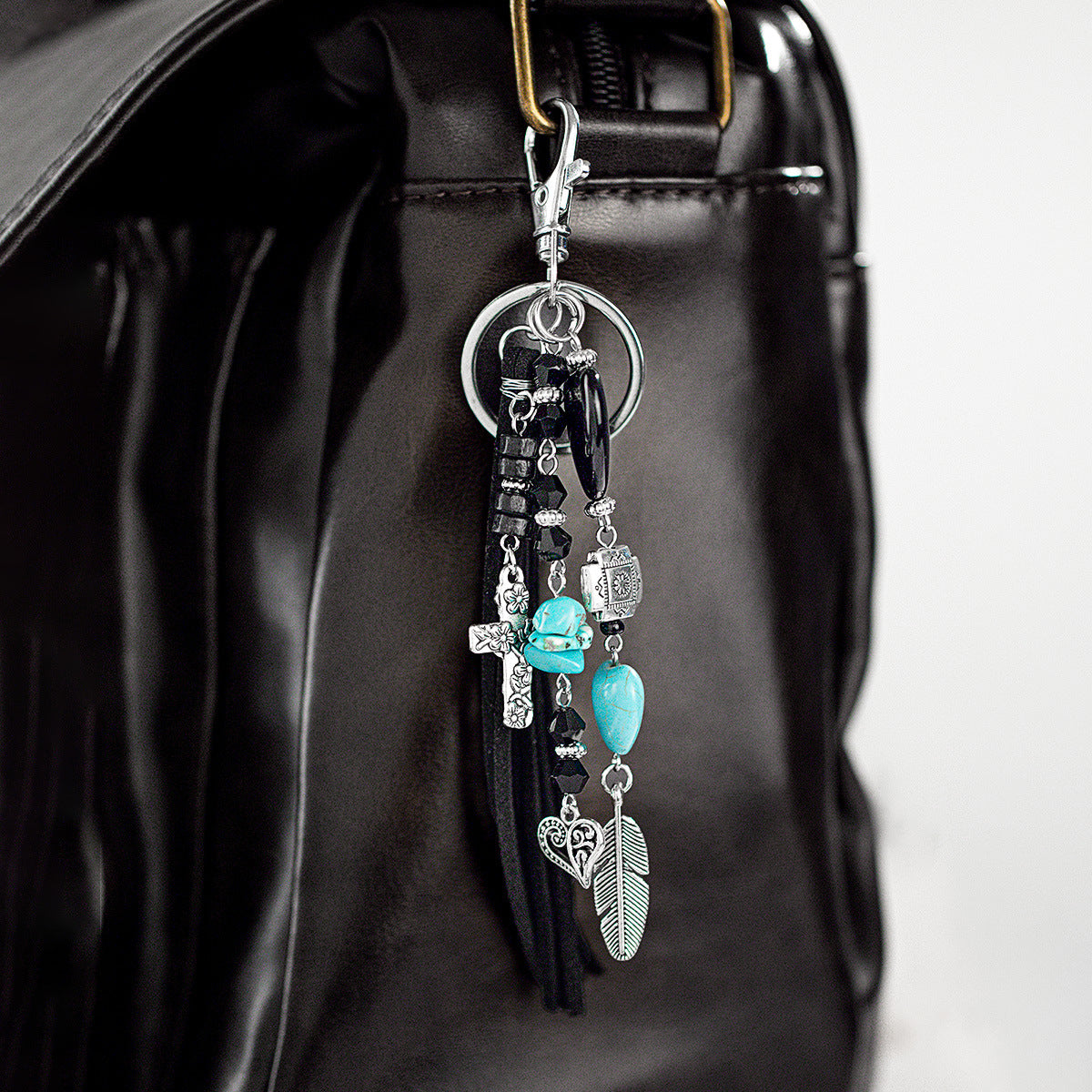 Wholesale Retro Western style pendant with bull head keychain