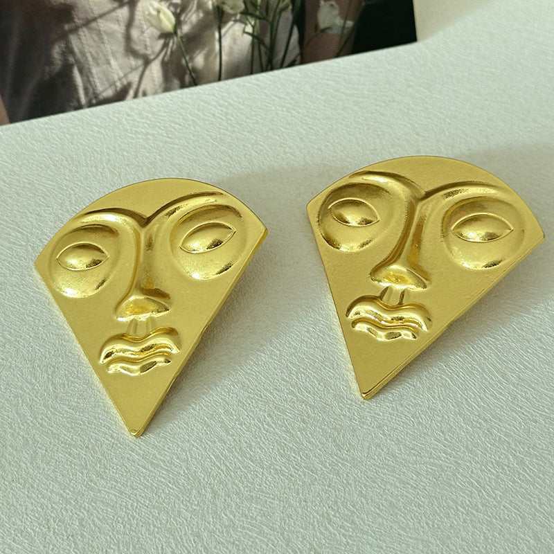 Wholesale  exaggerated unique inverted triangle face facial  big eyes nose lips earrings