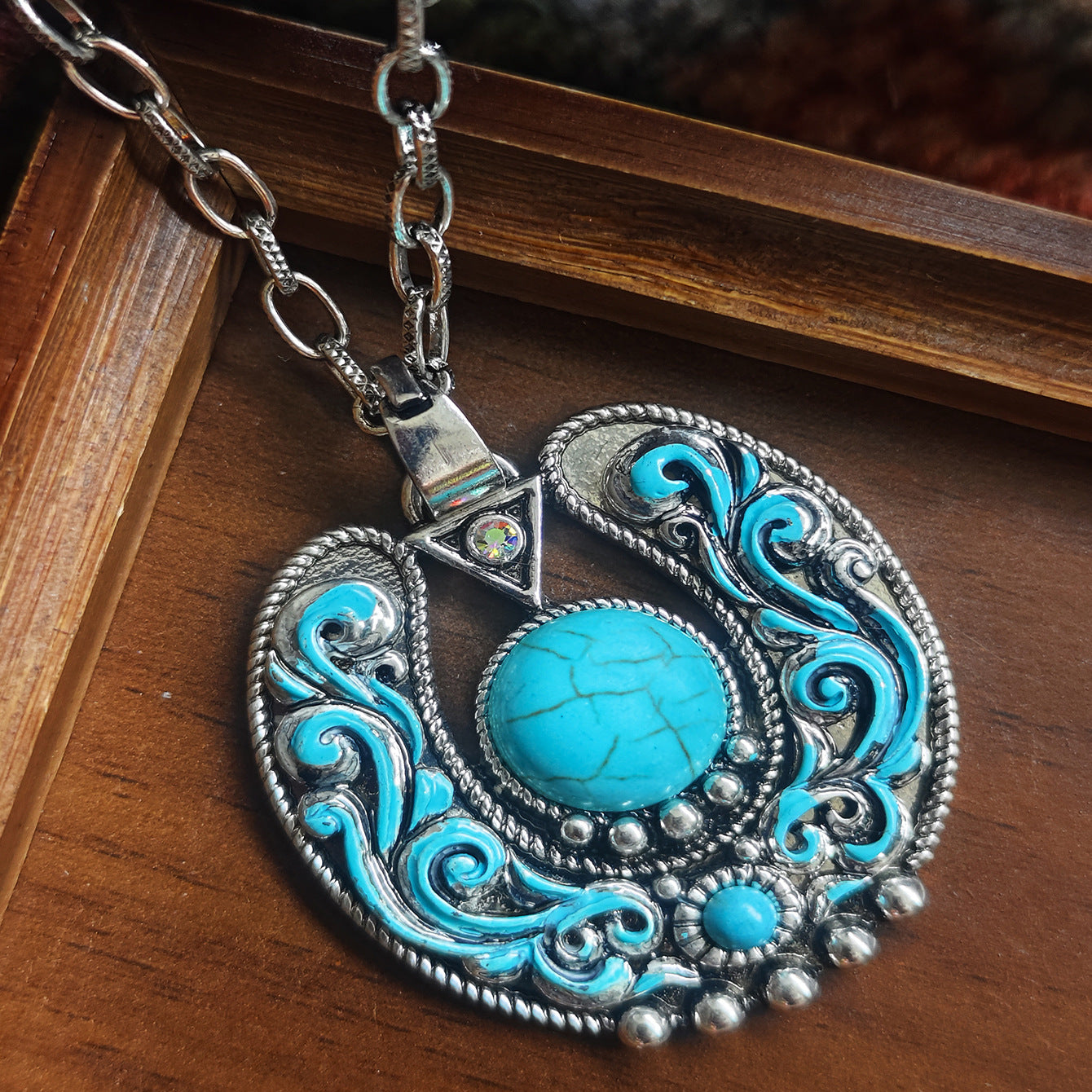 Wholesale Western-Style Exaggerated Turquoise Earrings and Necklace Set,  Zinc Alloy Electroplated Fashion Jewelry for Women