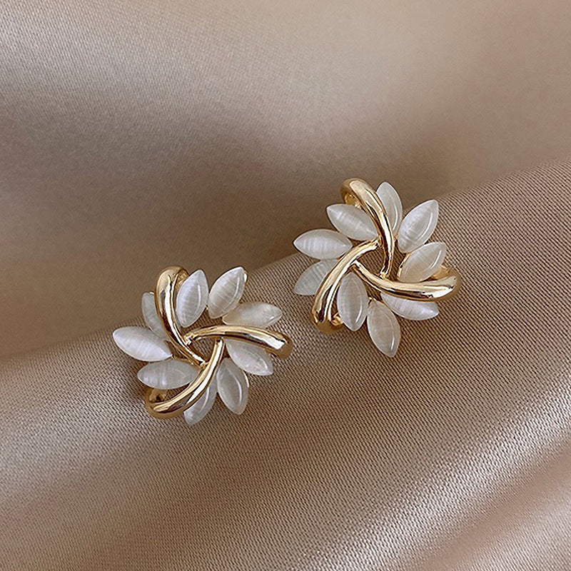 Wholesale Floral Cat Eye Stud Earrings Fashion Accessory for Boutique Resale