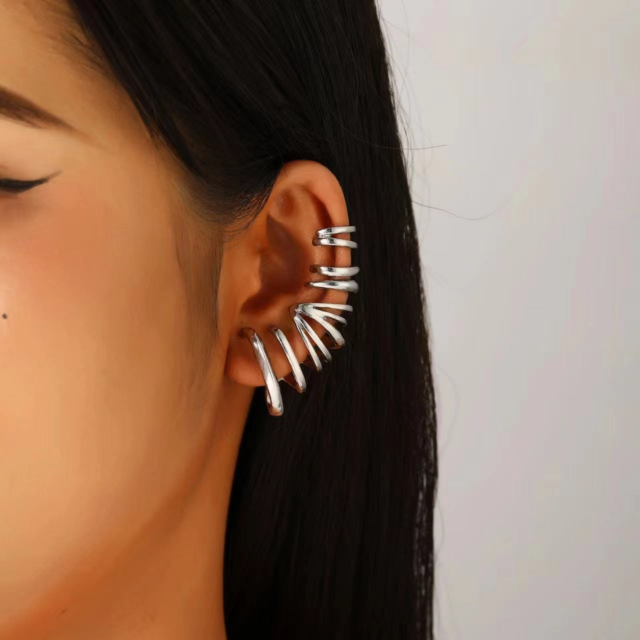 Wholesale Dragon Ear Cuff Clip On Earrings For Women Punk Style Non Pierced Zircon Ancient Silver Stylish Jewelry Gift