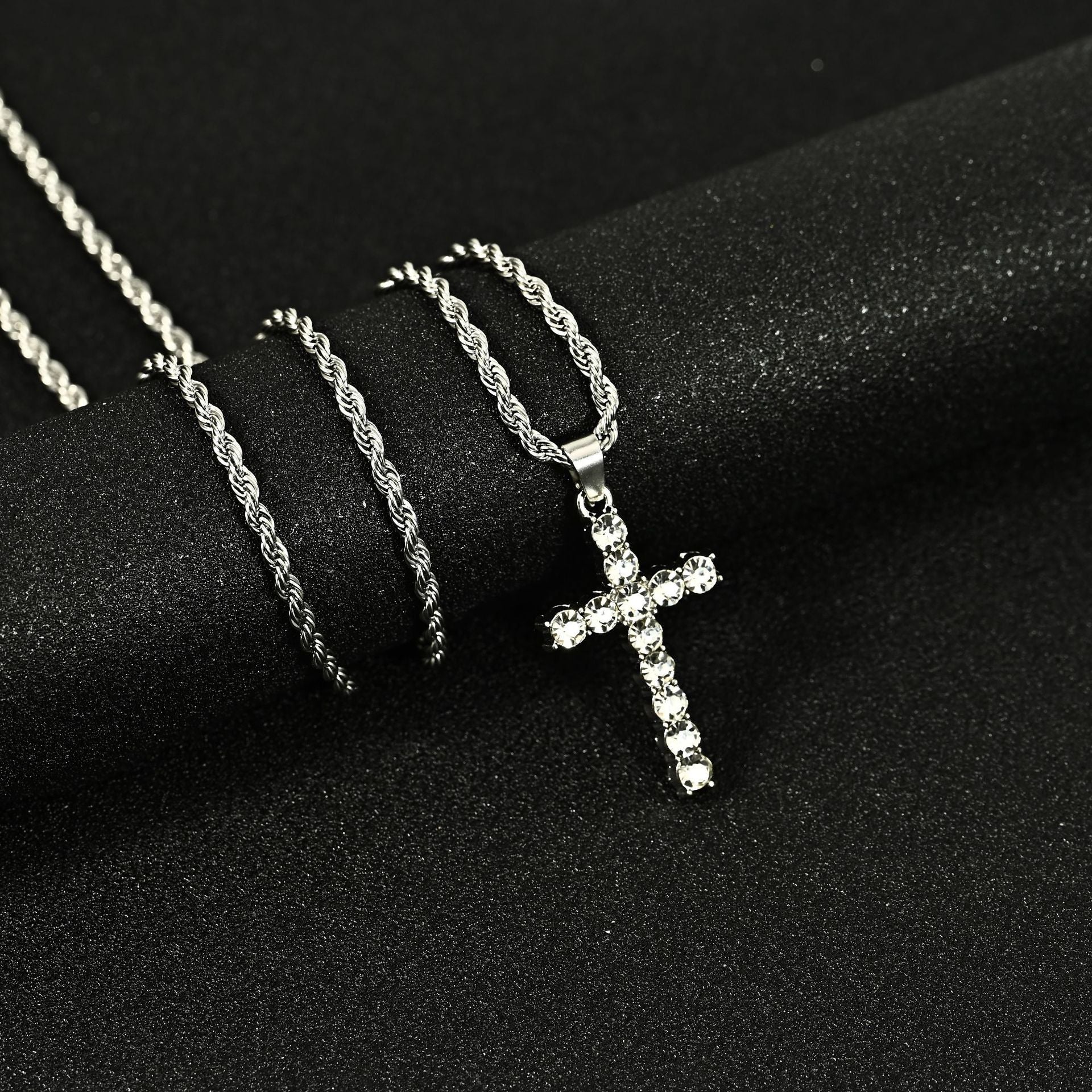 Wholesale Titanium Steel cross  alloy pendant necklaces