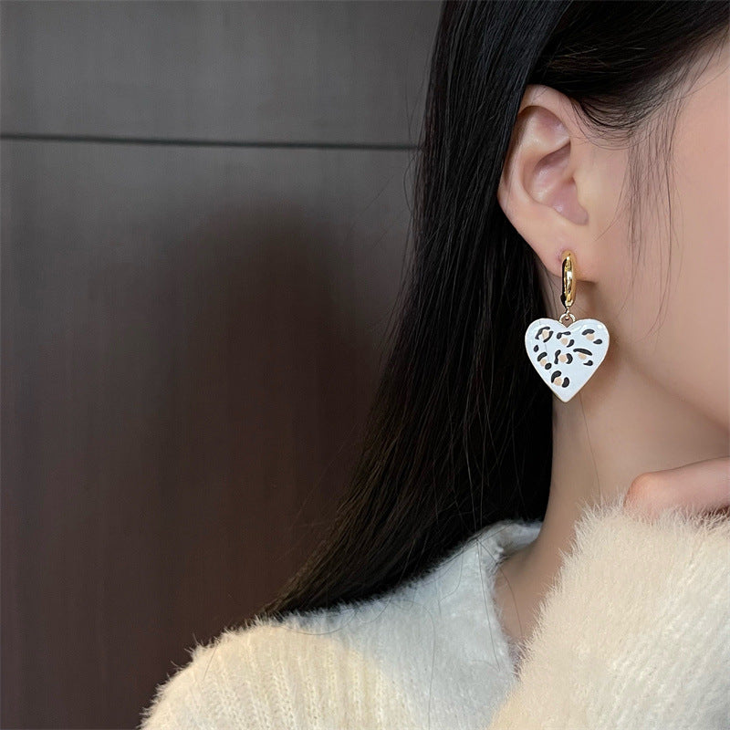 Wholesale S925 silver needle leopard love earrings