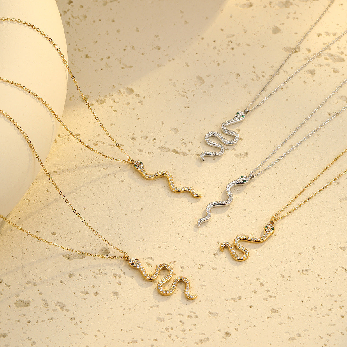 Wholesale snake pendant stainless steel necklace