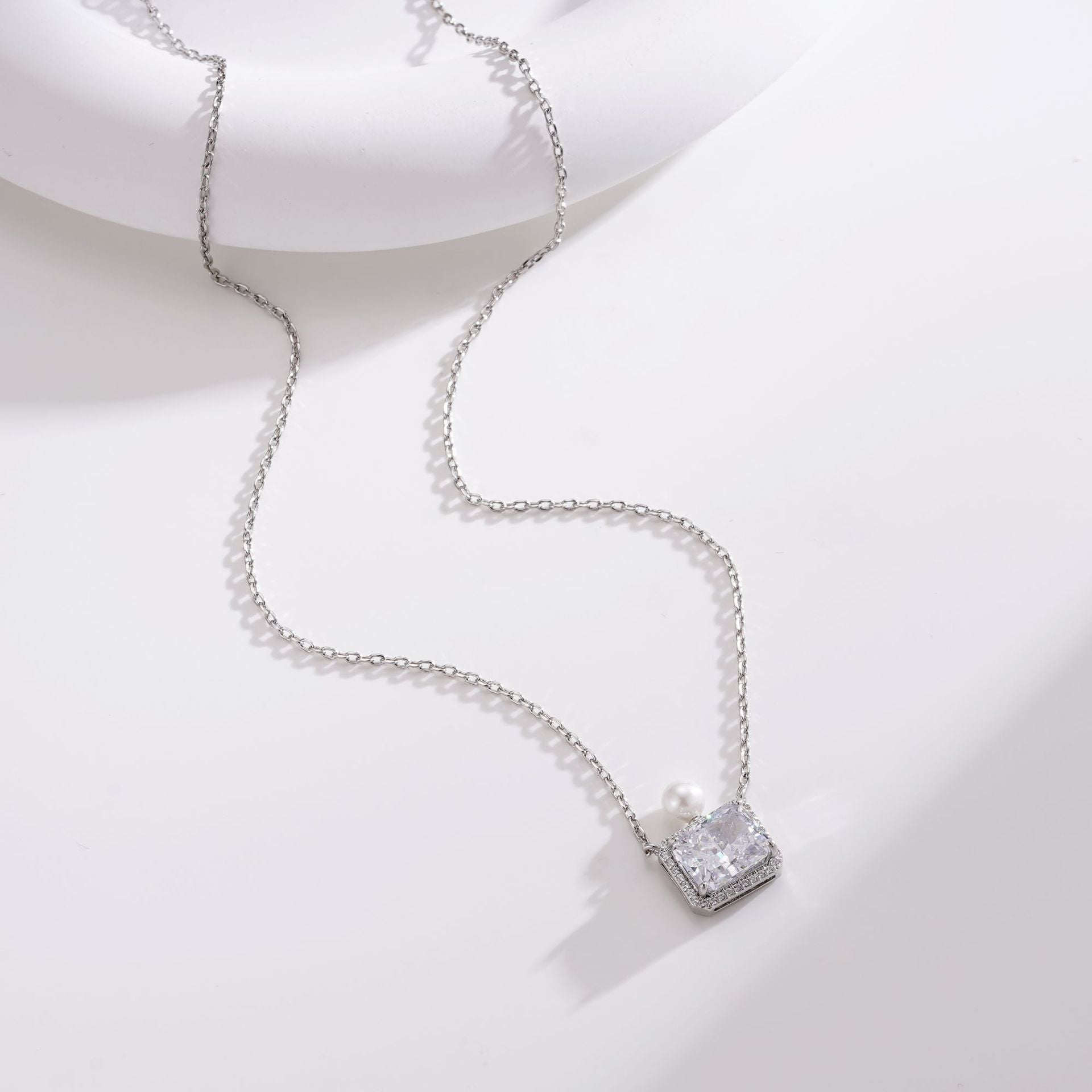 Wholesale  perfume bottle snowflake cut zircon necklace earrings