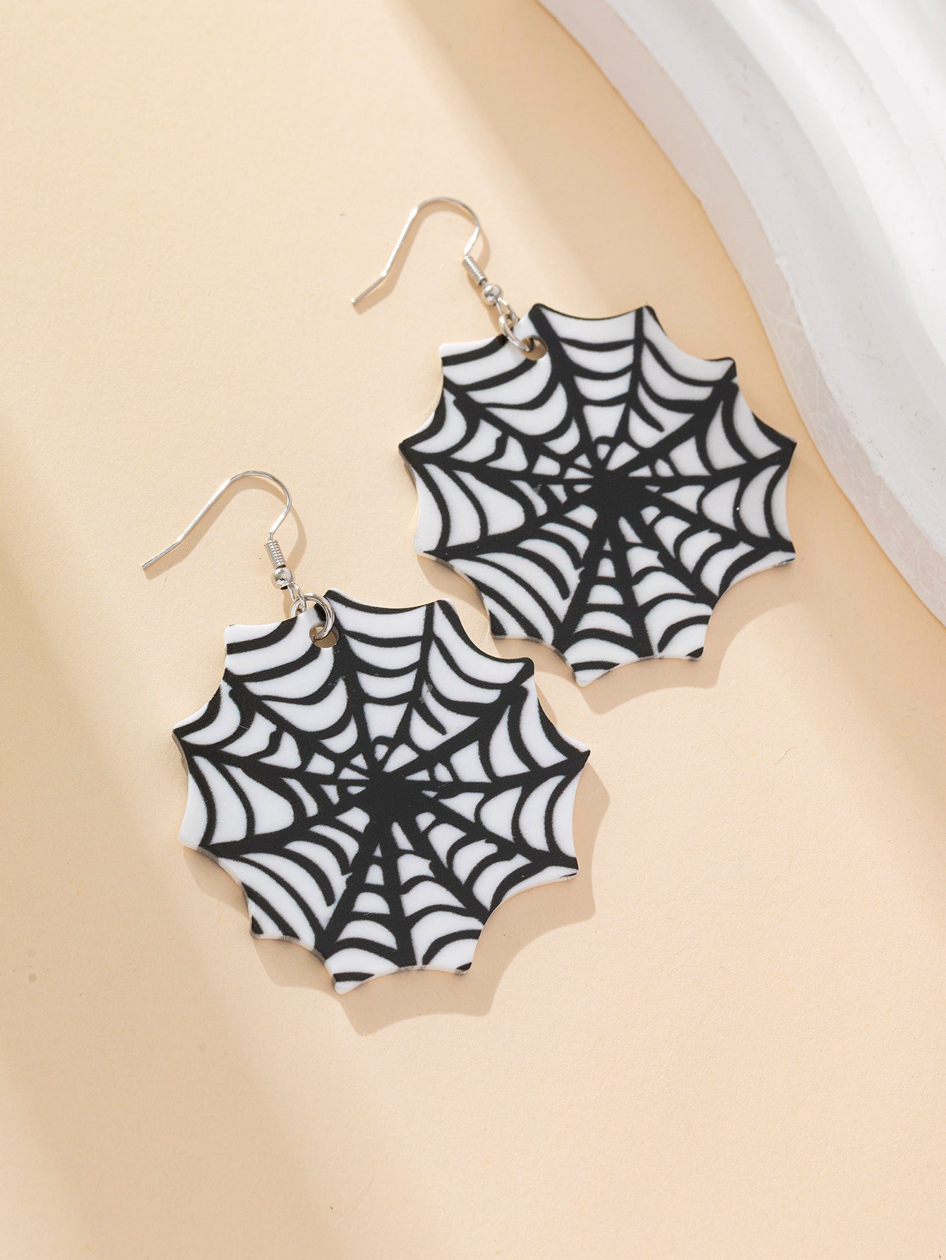 Wholesale Creative Halloween Spider Acrylic Earrings