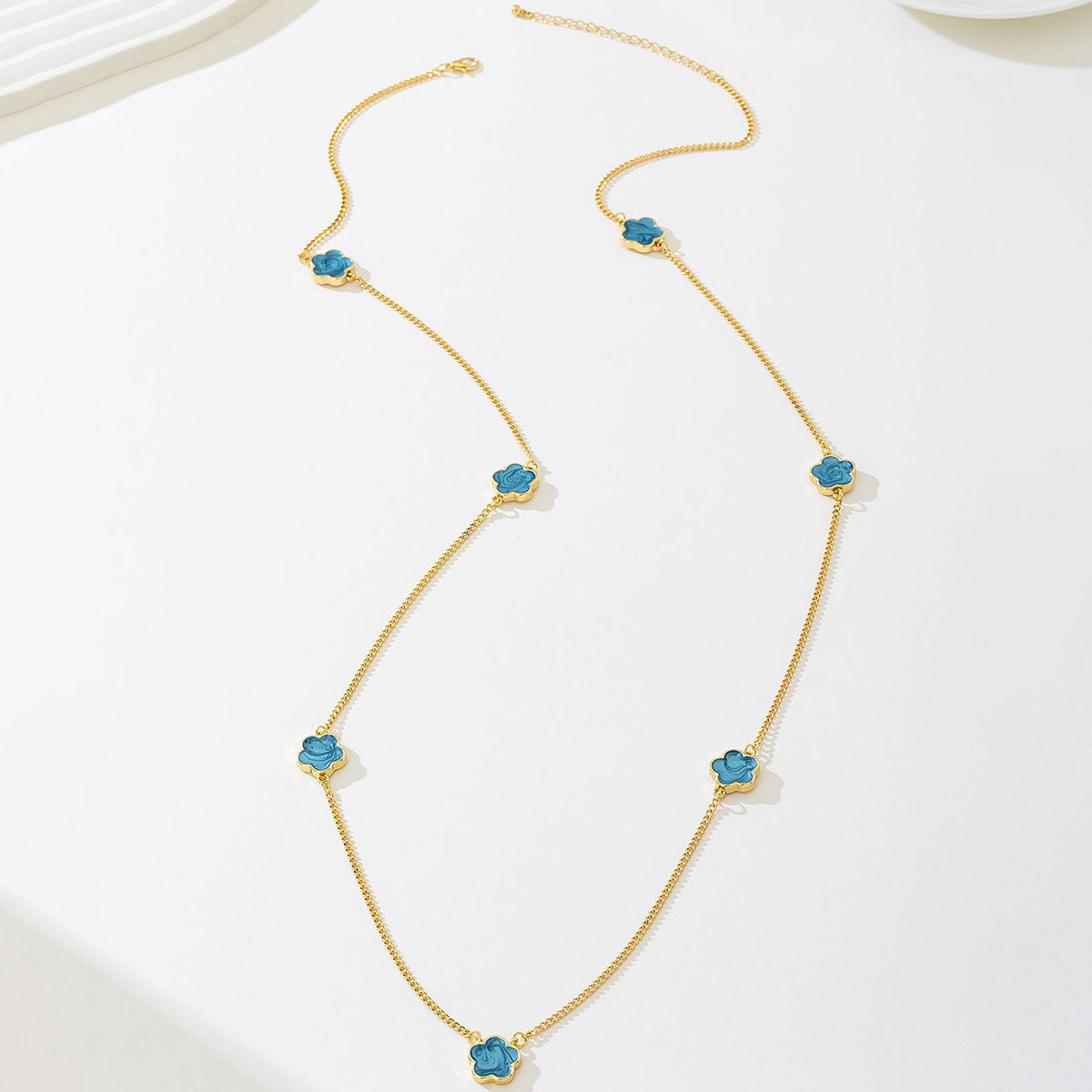 Wholesale Lucky Five-Leaf Clover Alloy Necklace Long Chain Fashion Accessory for Women Gift Boutique Resale