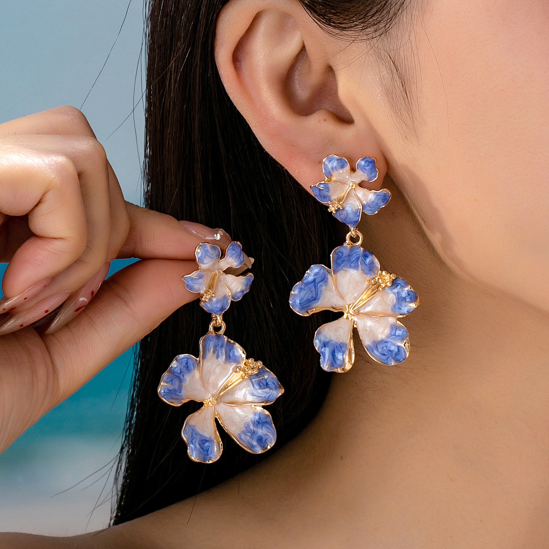 Wholesale Chic Double Layer Hibiscus Flower Earrings For Women Blue And White Gradient Zinc Alloy Vacation Style Boutique Resale Jewelry