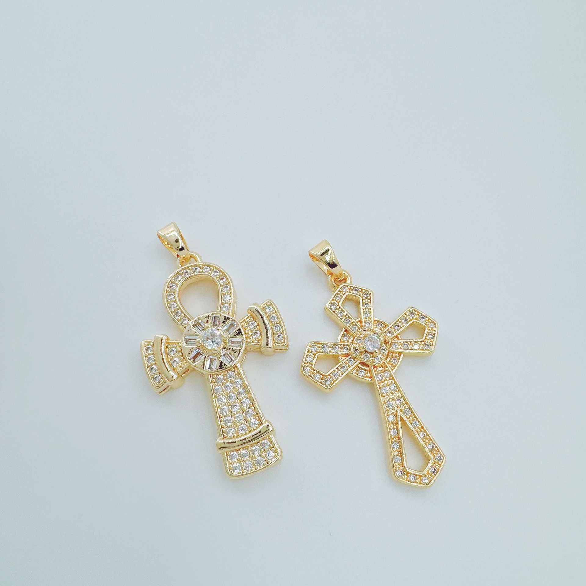 Wholesale Copper Hip Hop Cross Pendant with Micro Zircon - Trendy Collarbone Necklace for Women