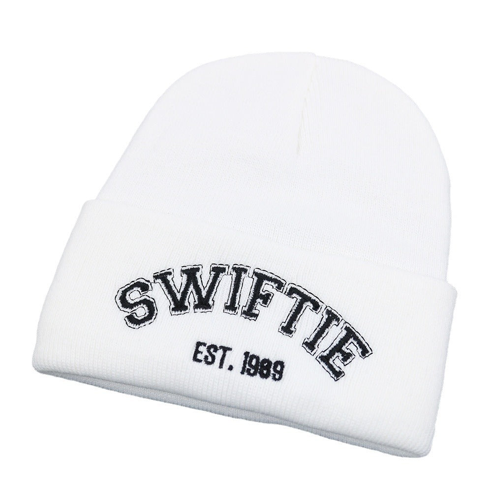 Wholesale letter knitted beanies