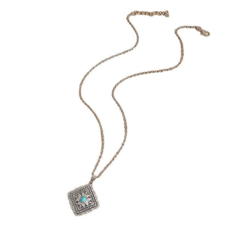 Wholesale Retro Bohemian Turquoise Geometric Necklace Silver Alloy Chain With Electroplated Pendant Fashion Accessory For Resale