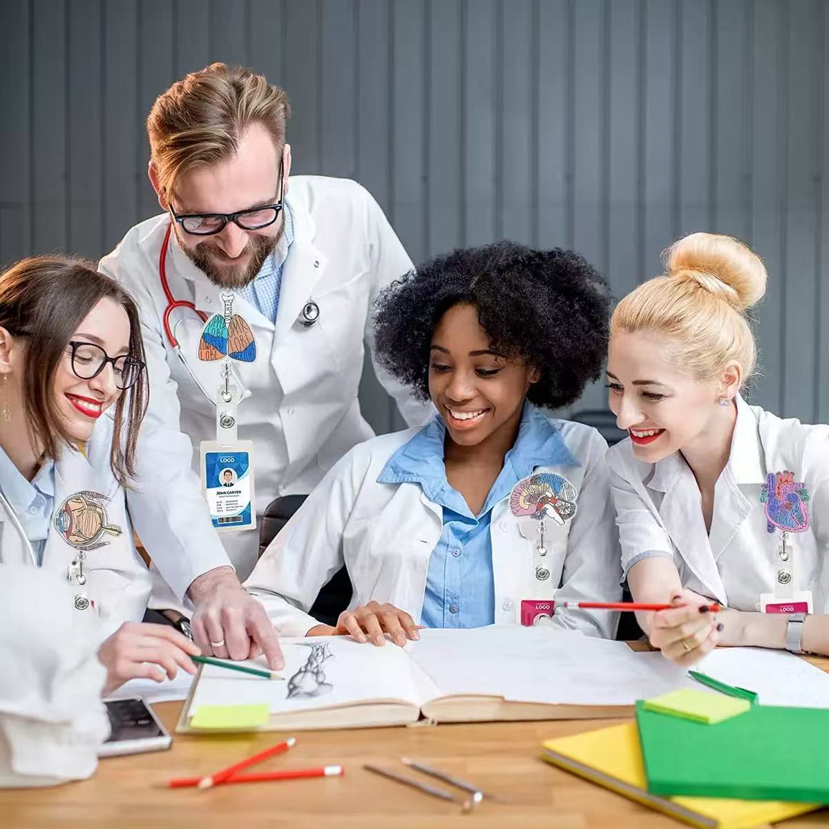 Glitter acrilico all'ingrosso per progetti fai da te che coinvolgono i polmoni cerebrali