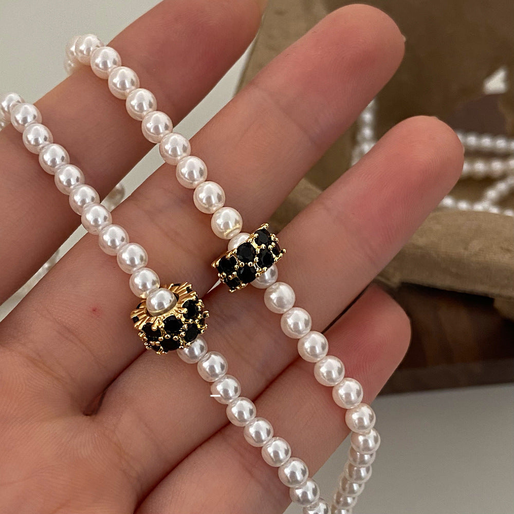 Wholesale  pearl necklace jewelry  light luxury light luxury niche design necklace