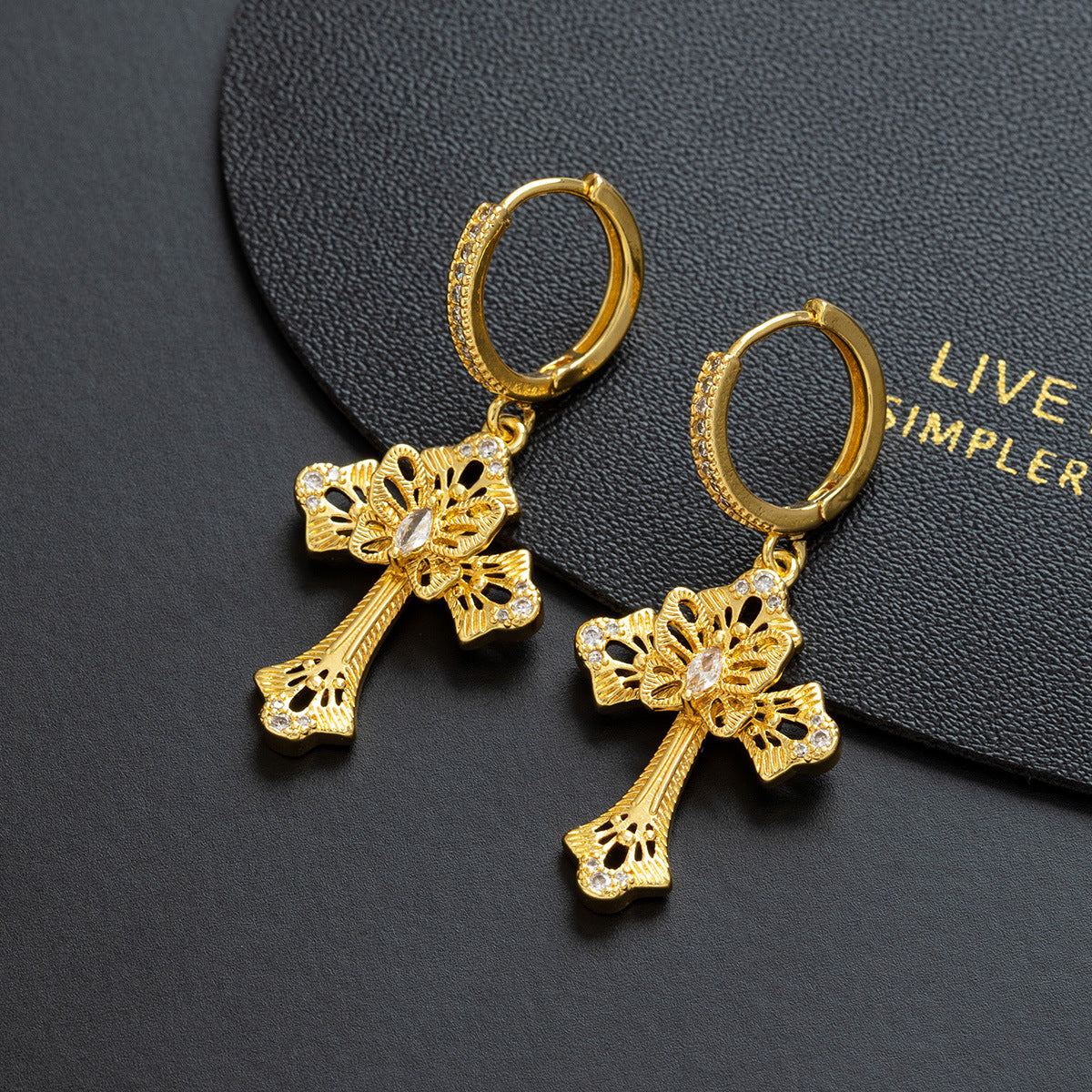 Wholesale Gold Plated Zircon Letter Ear Cuffs For Women Trendy Geometric Shape Chic Everyday Jewelry Accessory Boutique Resale Gift
