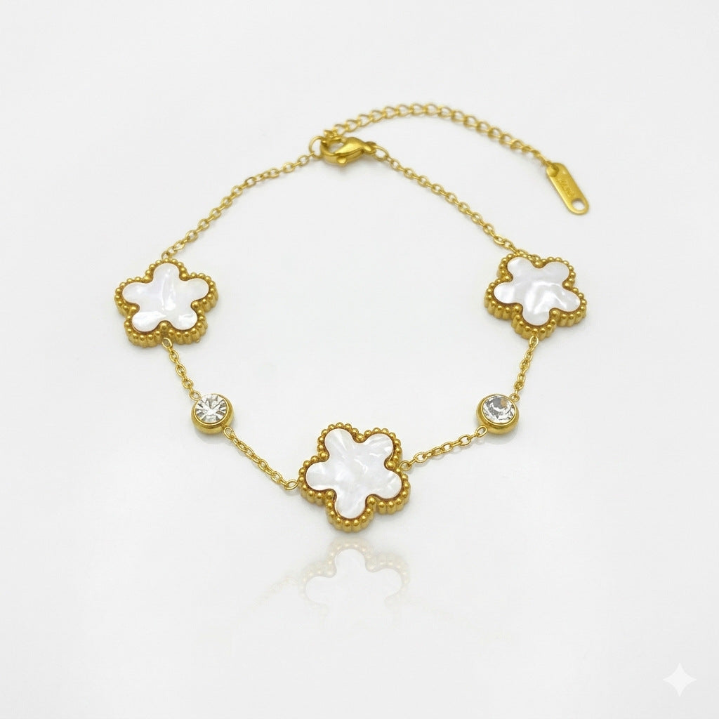 Wholesale Real Gold Plated Titanium Steel Five-Leaf Flower Bracelet - Everyday Jewelry Accessory