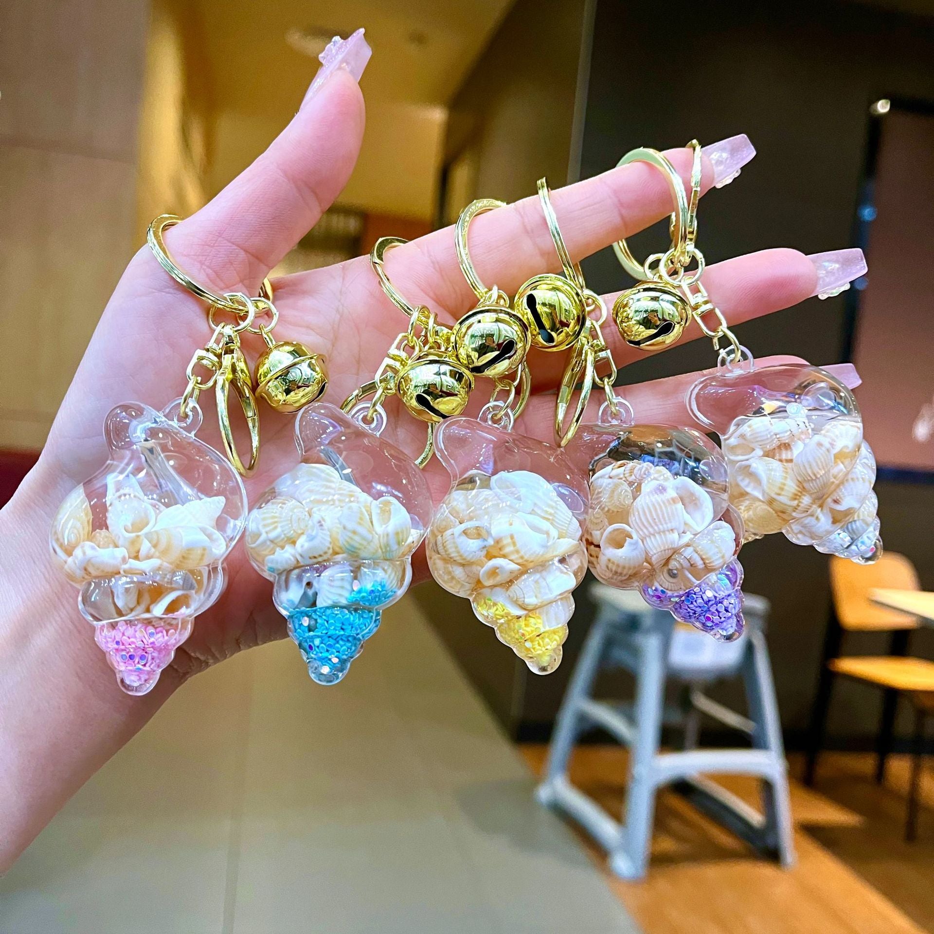 Wholesale Colorful Shell Conch DIY Quicksand Keychain Ocean Pendant Bag Charm Small Gift Accessories