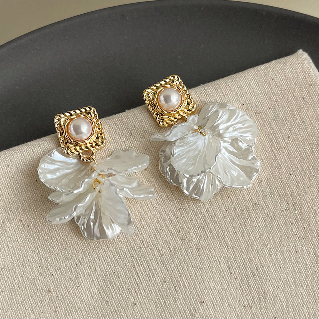 Wholesale  Elegant Long Tassel Flower Earrings