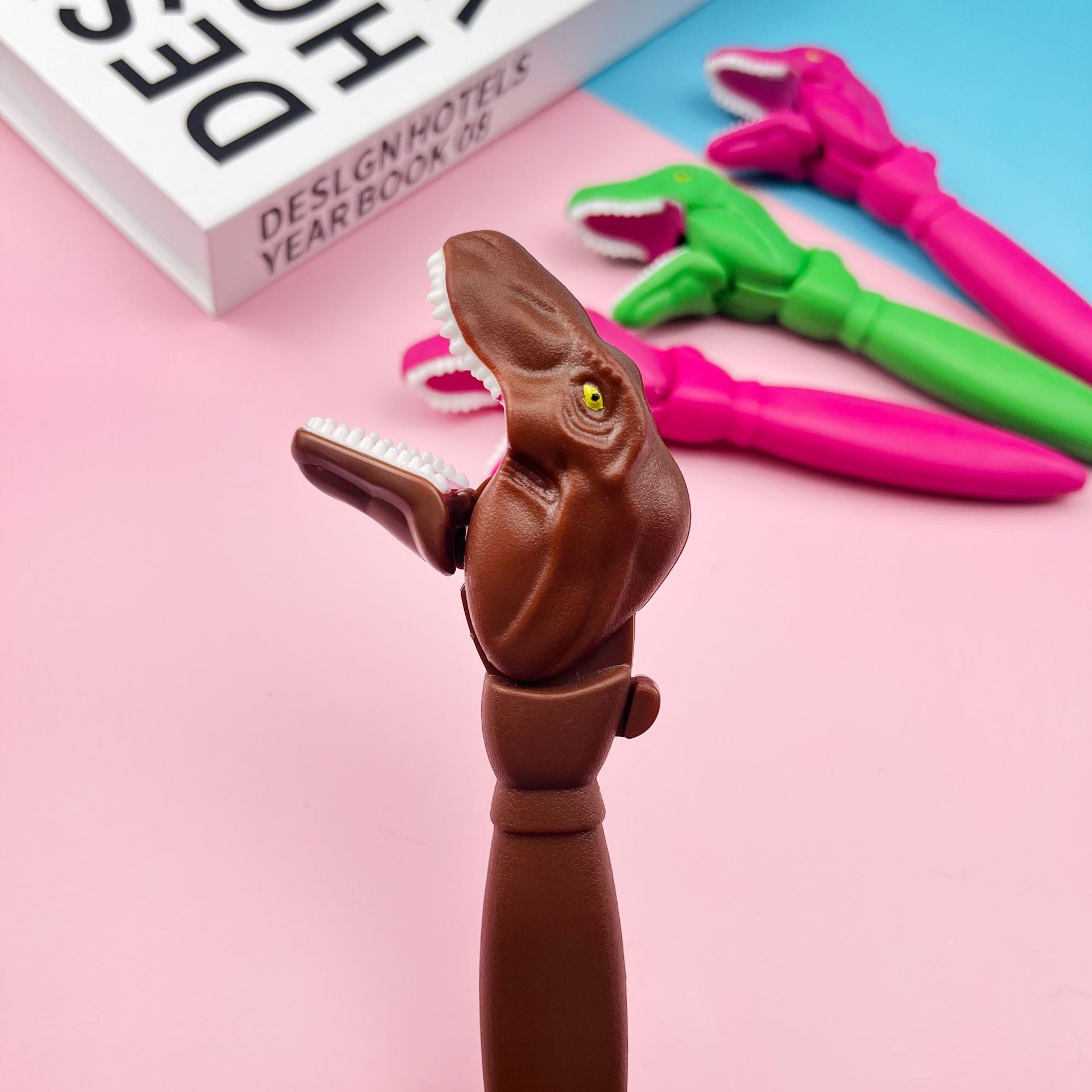 Wholesale Dinosaur ballpoint pen animal pen