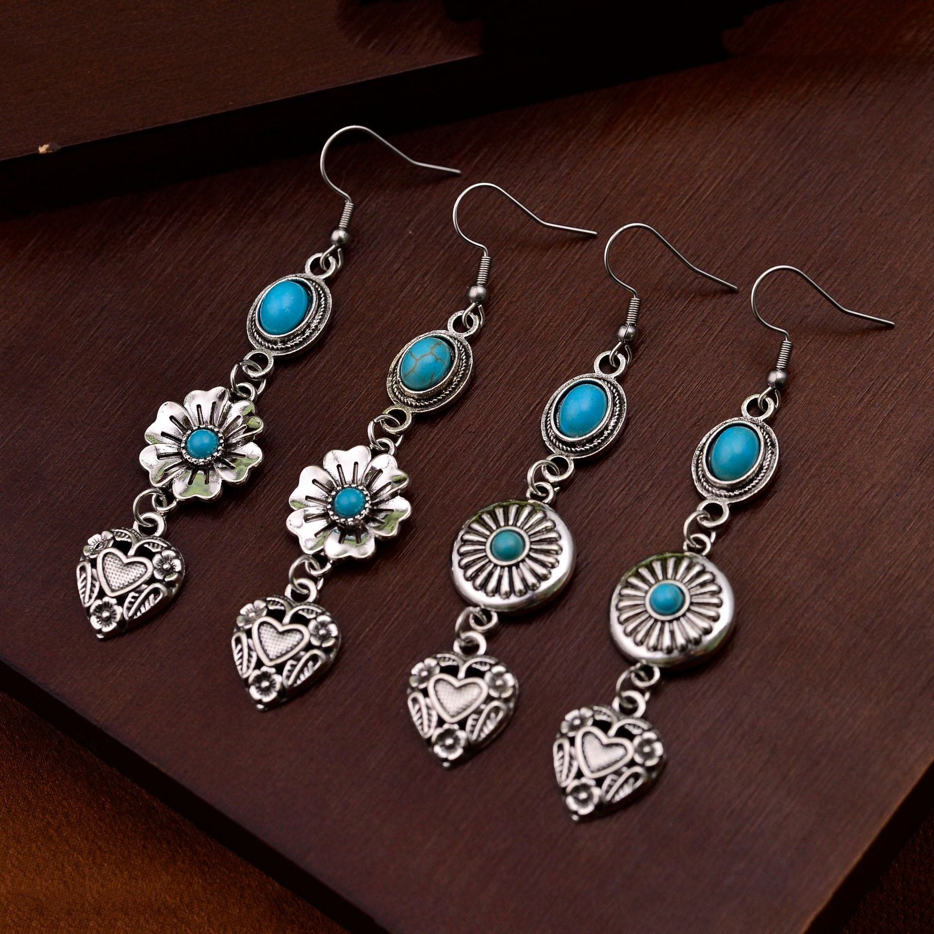 Wholesale Vintage Bohemian Elegant Distressed Texture Floral Heart Pendant Earrings with Turquoise Long Tassel Ear Jewelry