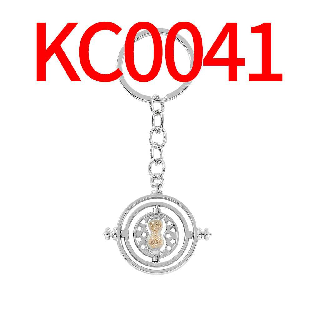 Wholesale 5pcs Fashionable and creative keychains