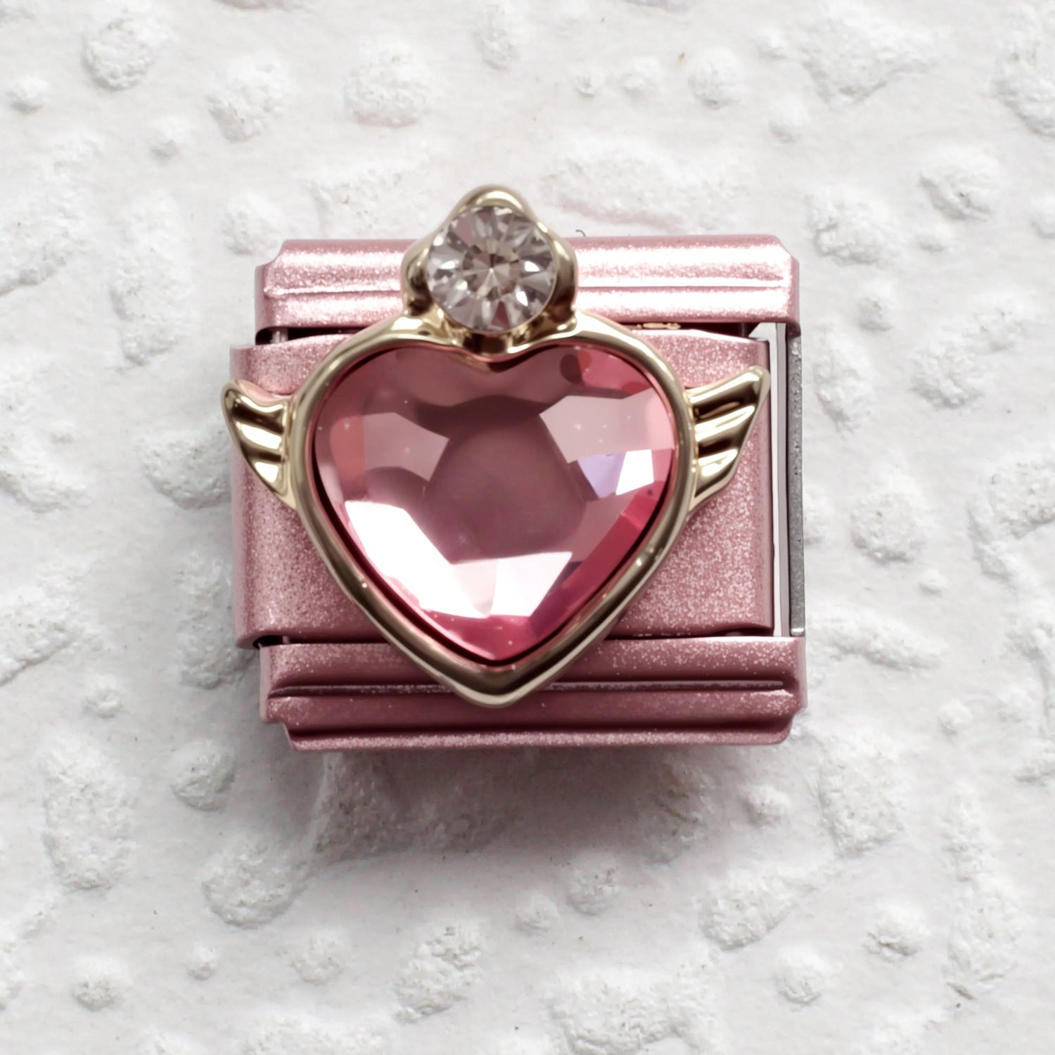Wholesale Baroque Heart Shape Stainless Steel Charm Bracelet with Wing Motif DIY Fashion Accessory