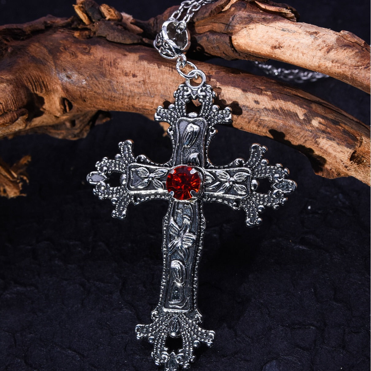 Wholesale  retro gothic punk style inlaid gemstone cross pendant necklace