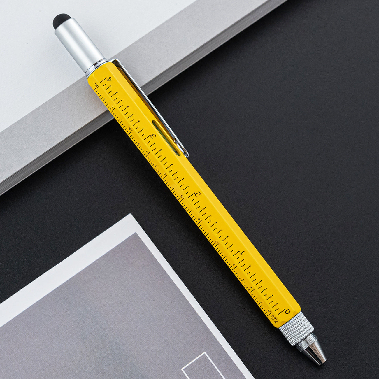 Wholesale Multifunctional Tool Pen 6 in 1 Ballpoint Pen ACC-PN-HuaHao012