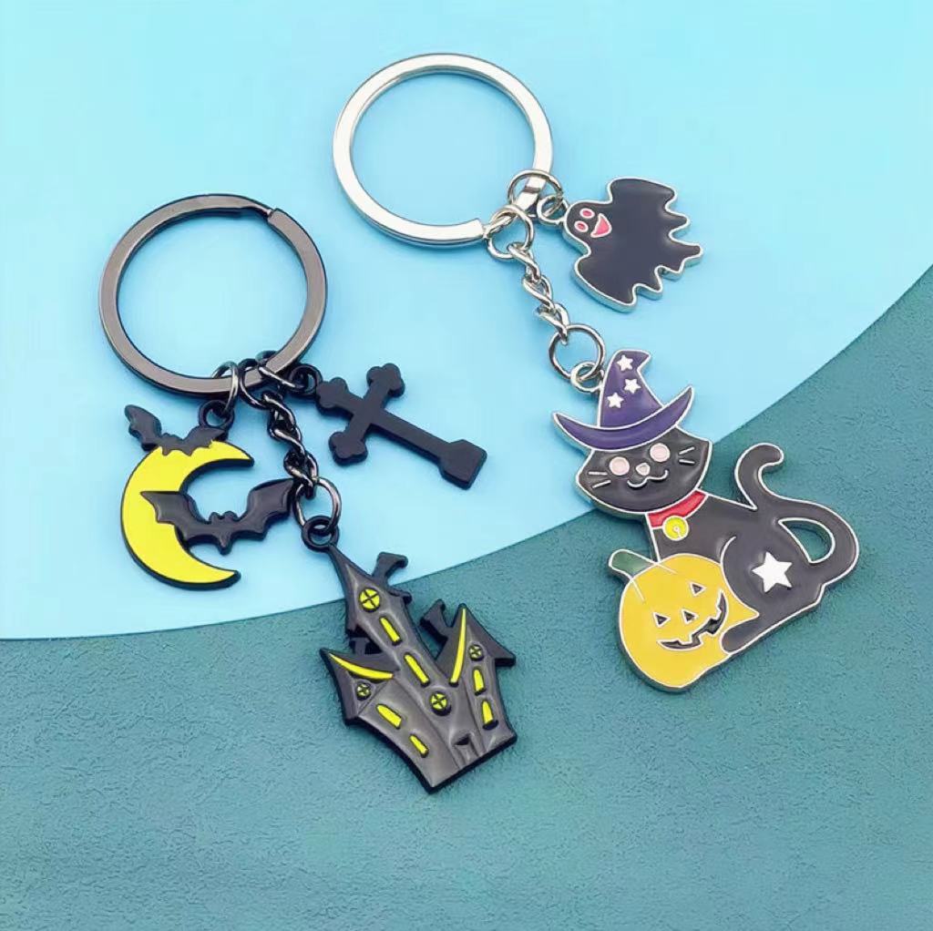 Wholesale  Cartoon Pumpkin Keychain - Trendy Car Key Accessory for Kids,  Gift Bag Charm