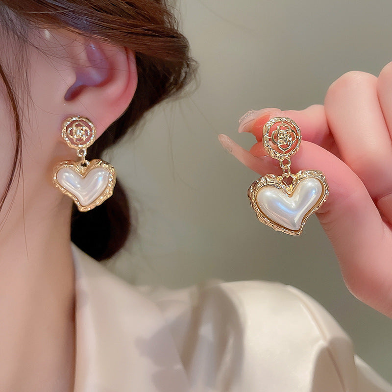 Wholesale Silver Needle Light Luxury Heart Earrings ACC-ES-BY004