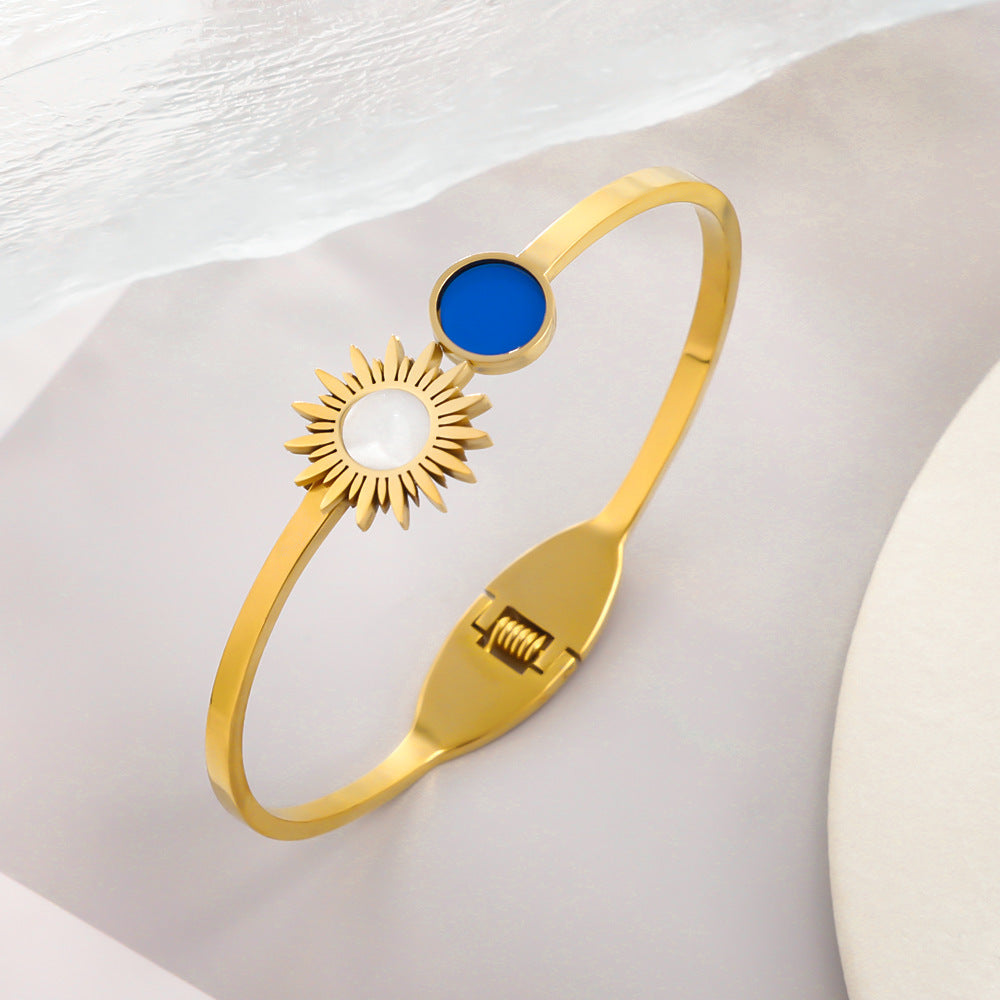 Wholesale Sunflower Design Stainless Steel Gold Tone Bracelet Fashion Accessory For Everyday Wear And Boutique Resale