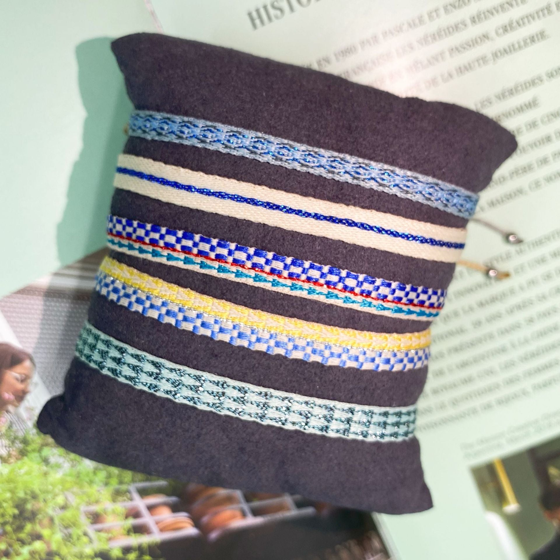 Wholesale Retro Pattern Bohemian Style Bracelet Ethnic Style Webbing Pure Handmade ACC-BT-Qiqi005