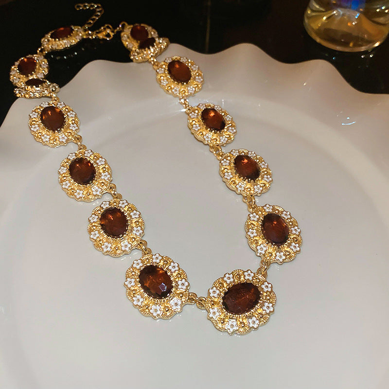 Wholesale Vintage Alloy Rhinestone Flower Layered Clavicle Necklace Jewelry Accessory