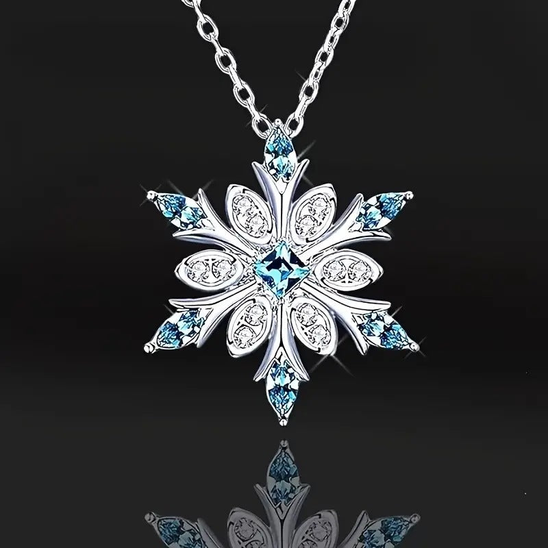 Wholesale Snowflake Design Inlaid with Zircon Exquisite Pendant Necklaces