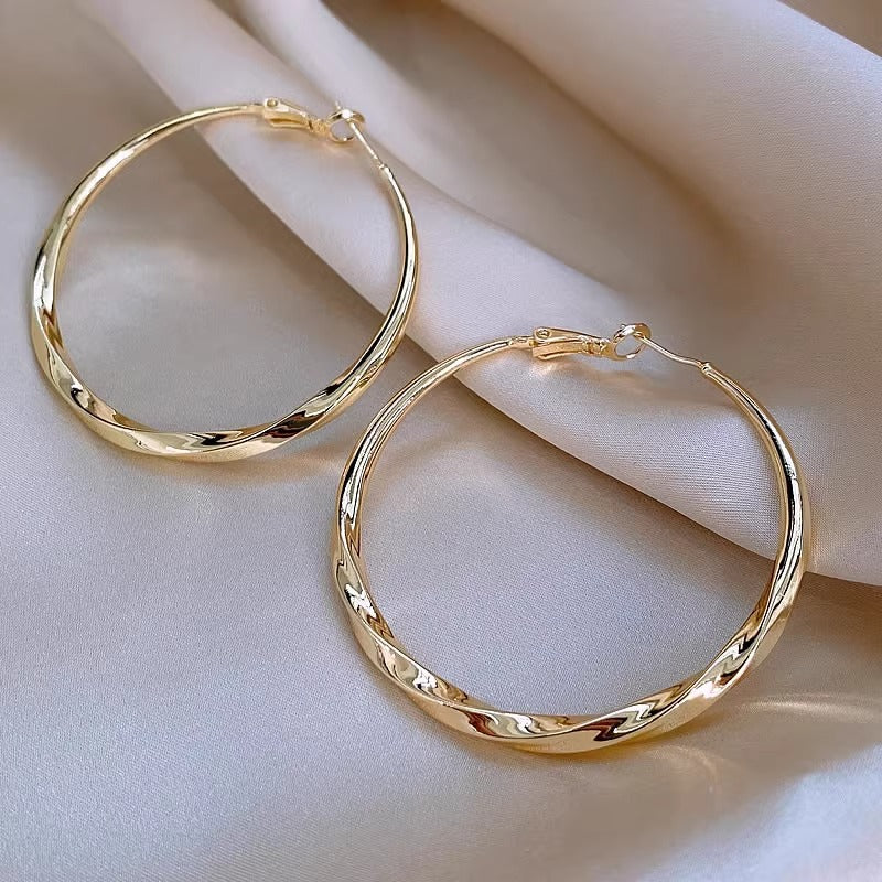 Wholesale Korean Style Elegant Copper Earrings Fashion Jewelry for Party Wear