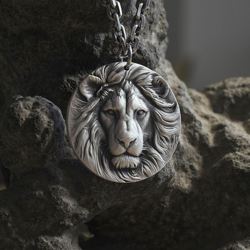 Wholesale  Aggressive Lion Head Pendant Fashion Necklace