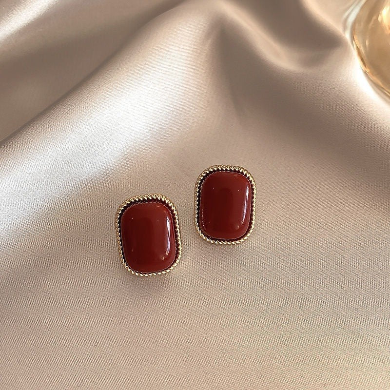 Wholesale Trendy Heart Shape Love Earrings in Burgundy Alloy - Boutique Accessory
