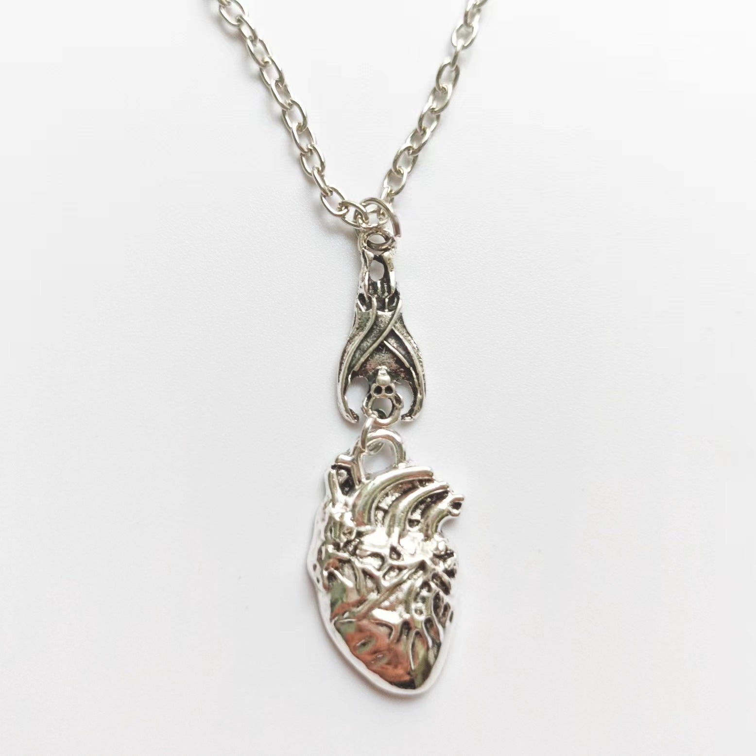 Wholesale Bohemian Bat Heart Pendant Necklace Alloy Red Fashion Accessory for Gift and Everyday Wear