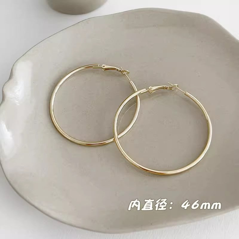 Wholesale metal light luxury exaggerated large hoop earrings