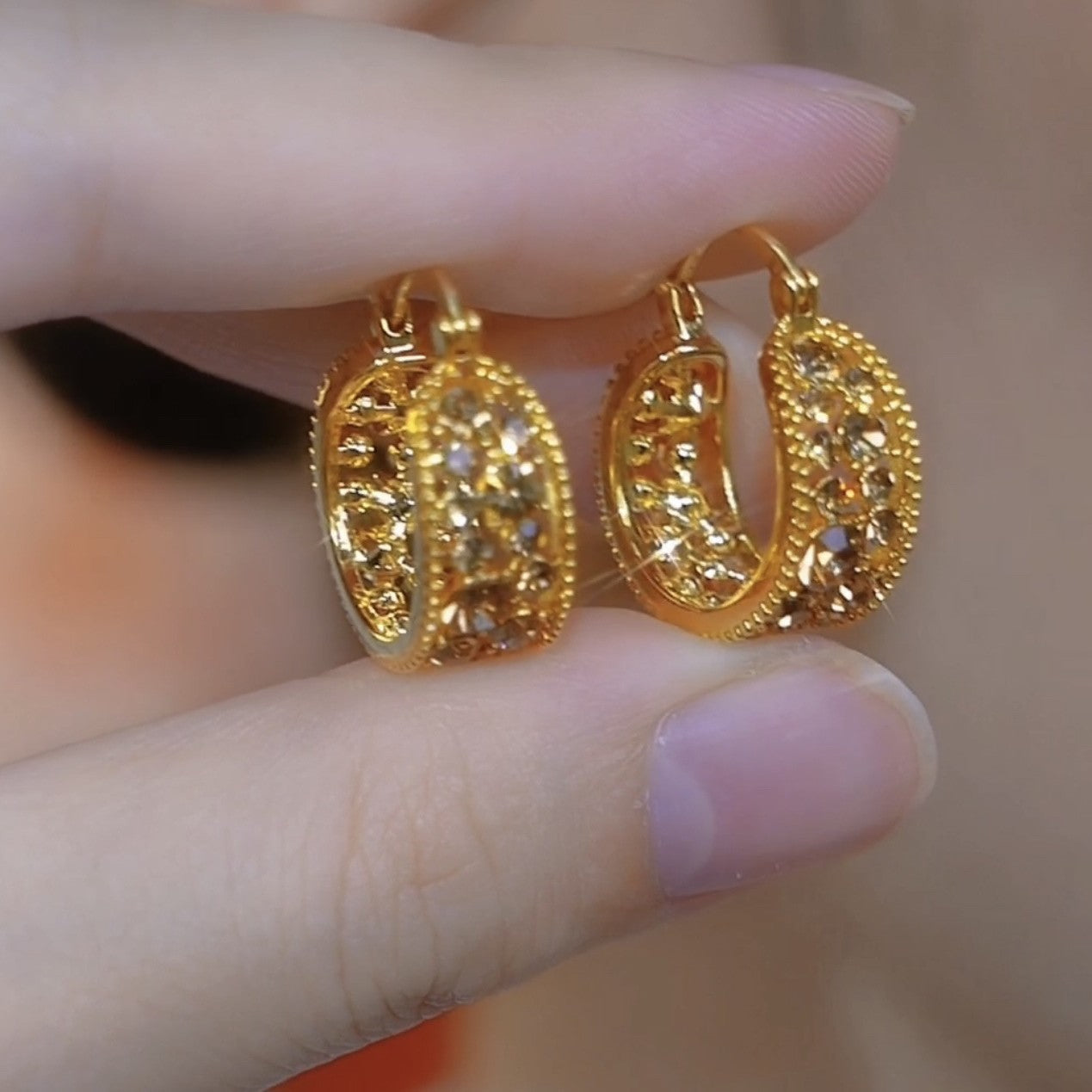 Wholesale Full Diamond Ear Buckle  Light Luxury brown Diamond Earrings