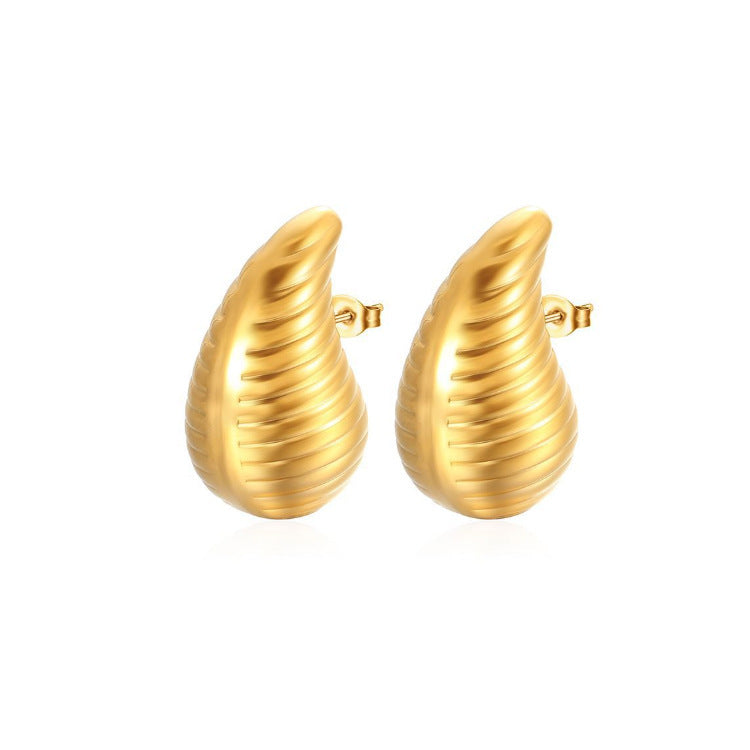 Wholesale 20PCS Titanium steel electroplated 18K gold hammer pattern earrings