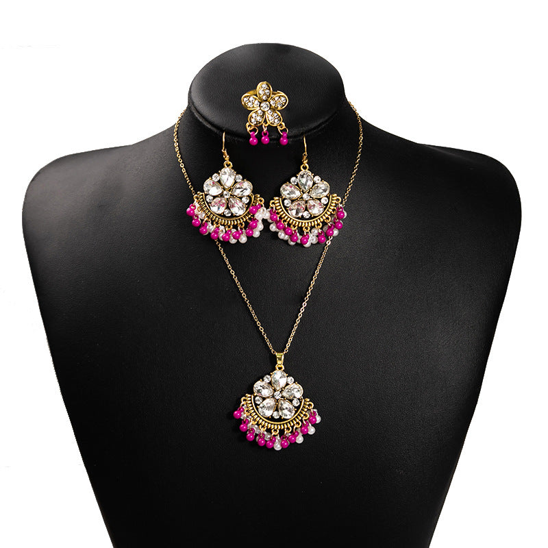 Wholesale  Exaggerated Crystal Jewelry suit Vintage Bohemian Style Ring Earrings Necklace Three-piece Set