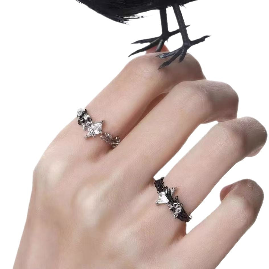 Wholesale Fashionable and versatile crow ring